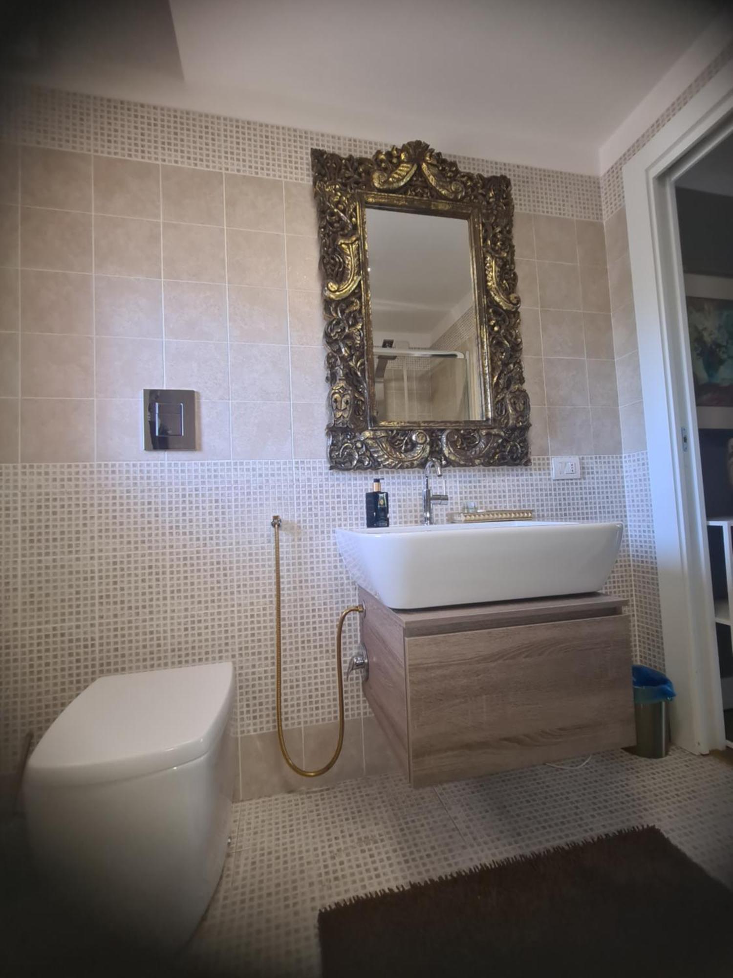 Penthouse Genneruxi Hotel กาญารี ภายนอก รูปภาพ